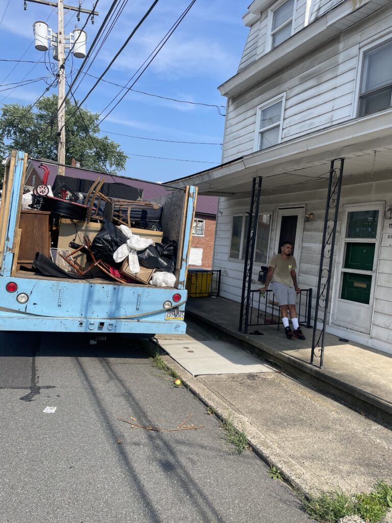 house cleanouts junk removal service